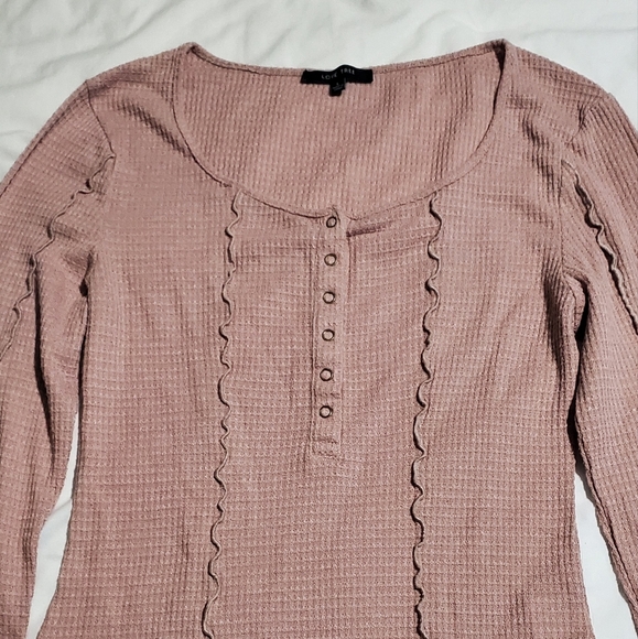 Love Tree Pink Long Sleeve Henley with Lettuce Hem and Square Neckline - Picture 2 of 6